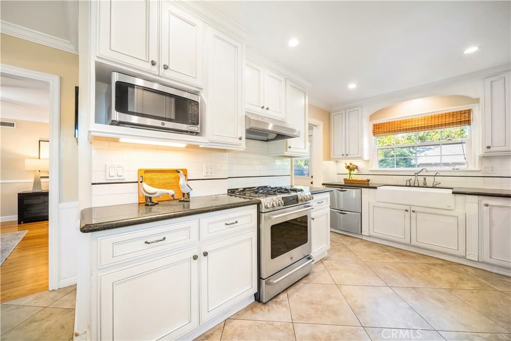 Home at 310 Parkrose, Monrovia — photo 12 of 12
