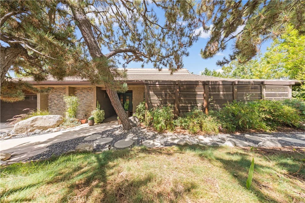 Home at 2275 N La Paz, Claremont — photo 2 of 12