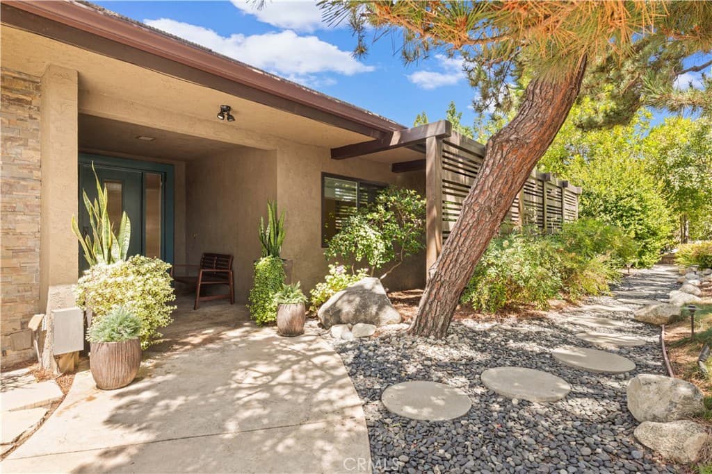 Home at 2275 N La Paz, Claremont — photo 3 of 12