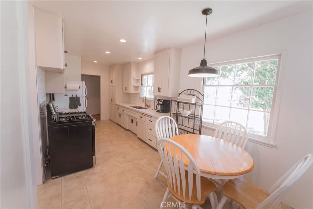 Home at 228 E Hurst, Covina — photo 3 of 12