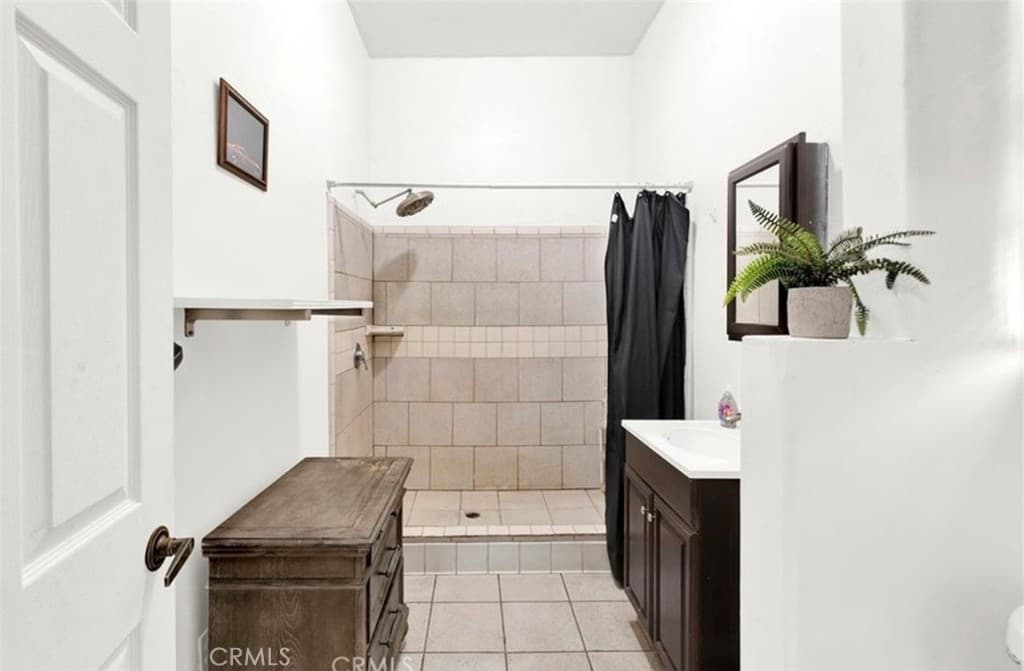 Home at 1151 W Mission, Pomona — photo 3 of 8
