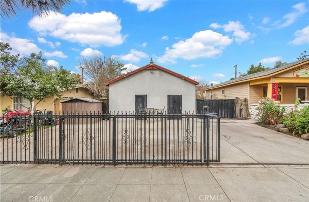 Home at 1151 W Mission, Pomona — photo 8 of 8