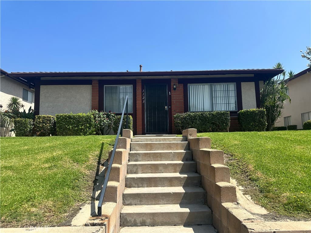 Condo at 1123 W Sierra Madre Avenue 1, Azusa — photo 1 of 12