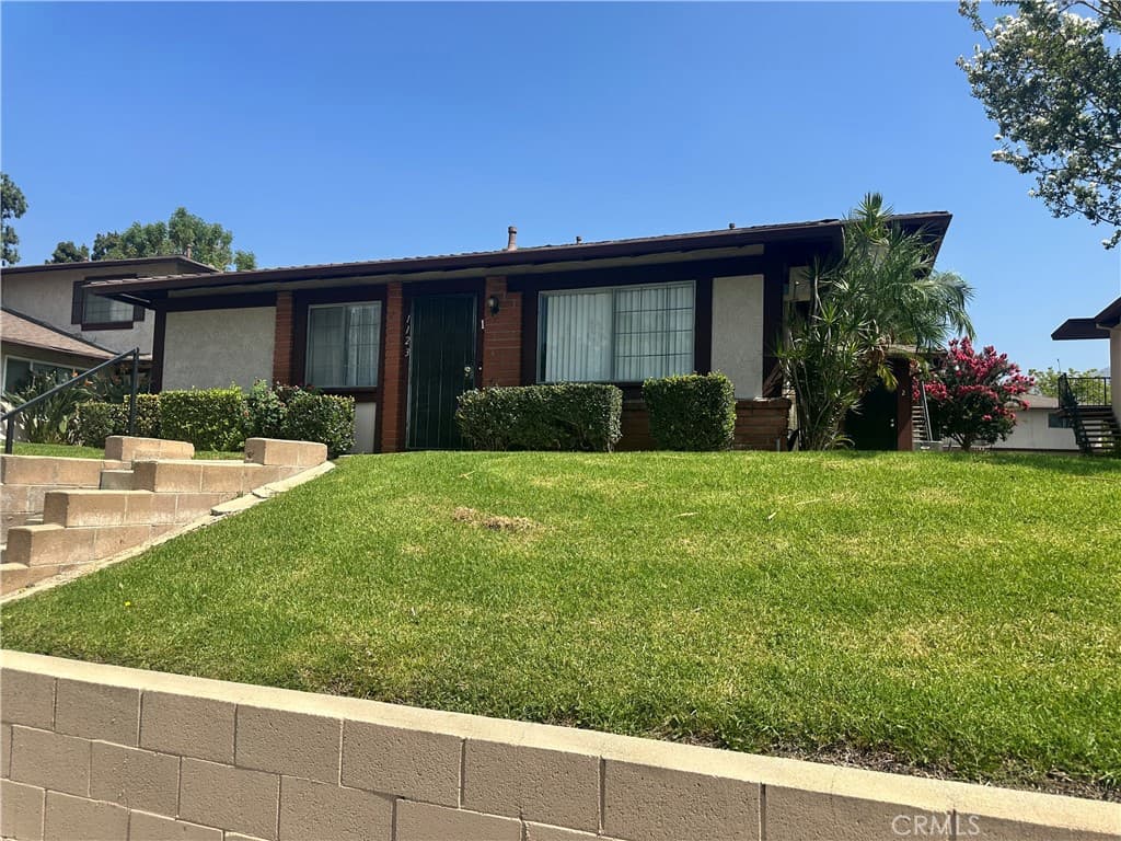 Condo at 1123 W Sierra Madre Avenue 1, Azusa — photo 3 of 12