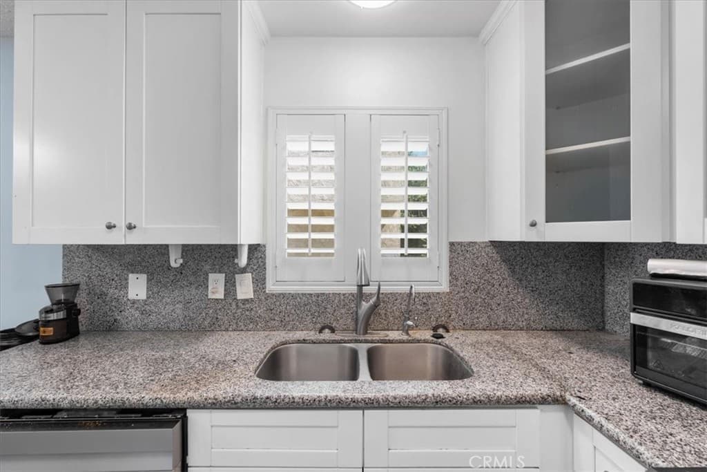 Condo at 4336 Walnut E, Baldwin Park — photo 11 of 12