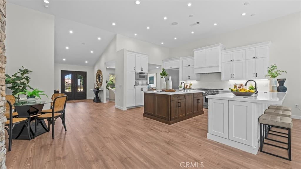 Home at 3310 N Mills Avenue, Claremont — photo 11 of 12