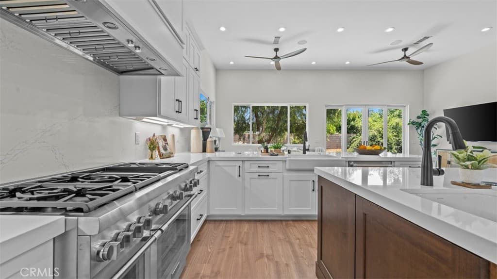 Home at 3310 N Mills Avenue, Claremont — photo 10 of 12