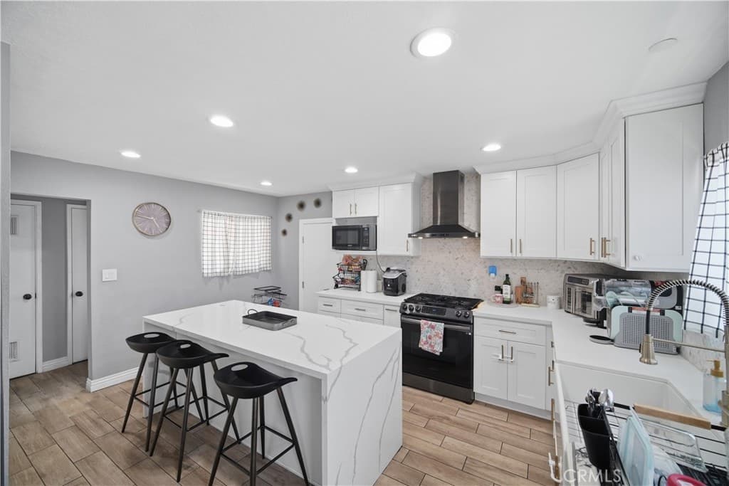 Home at 1853 Garland, Pomona — photo 2 of 12
