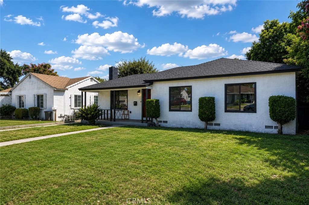 Home at 268 W Willow, Pomona — photo 2 of 12