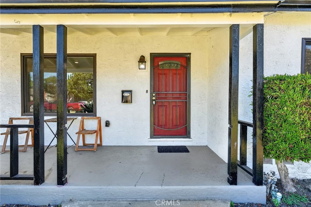 Home at 268 W Willow, Pomona — photo 3 of 12