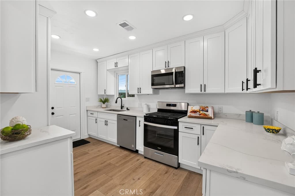 Home at 268 W Willow, Pomona — photo 9 of 12