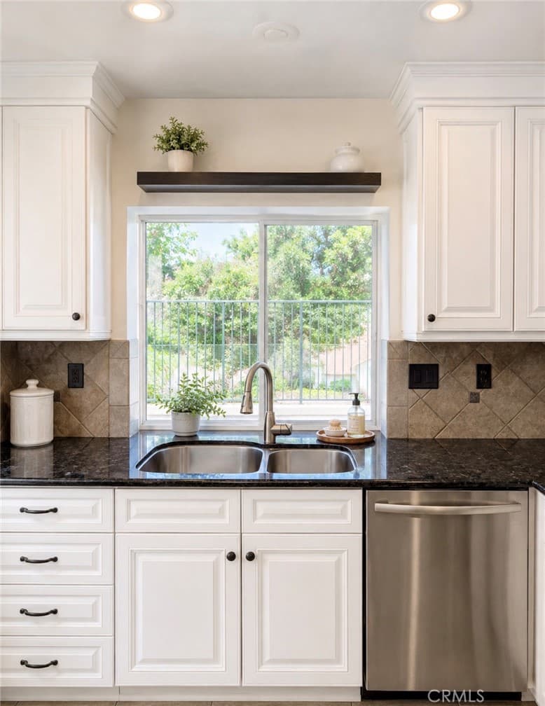 Townhouse at 2304 Calle Adriana, San Dimas — photo 4 of 9