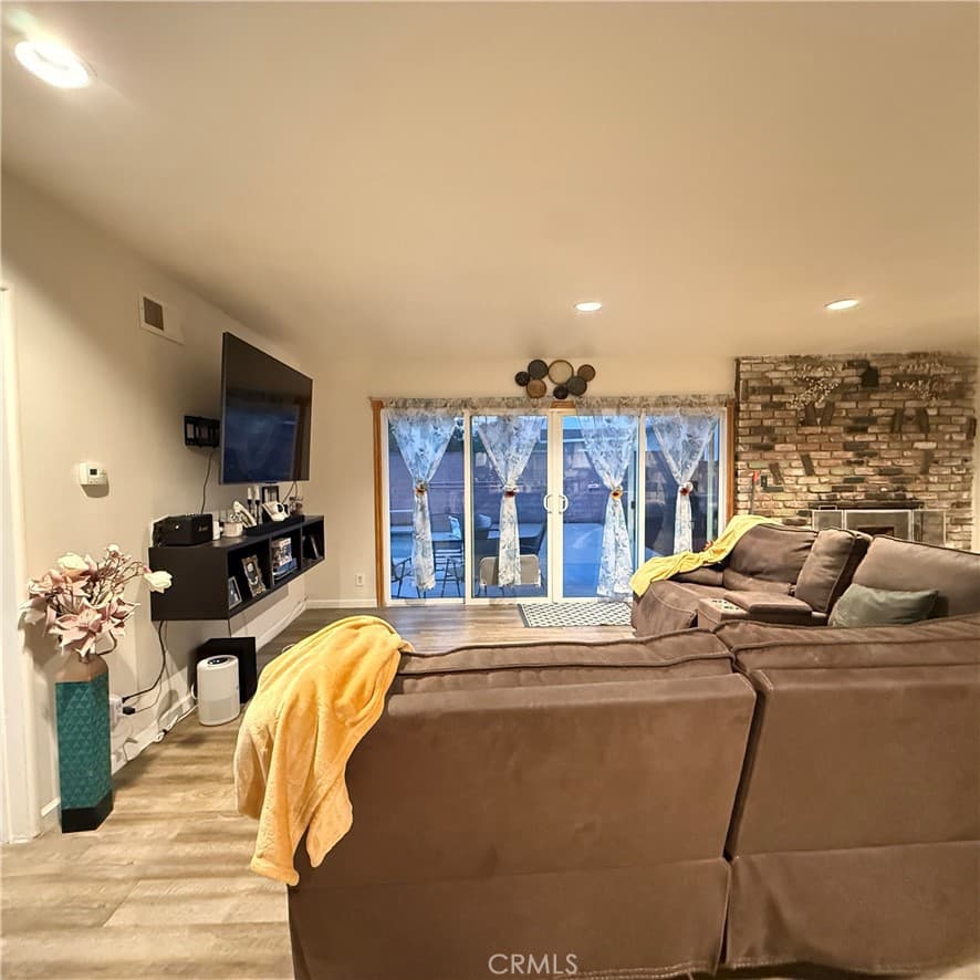 Home at 1277 Essex, Pomona — photo 5 of 12