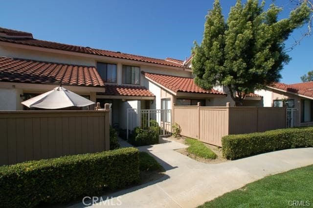 Condo at 1320 Albariza 6, Diamond Bar — photo 1 of 8