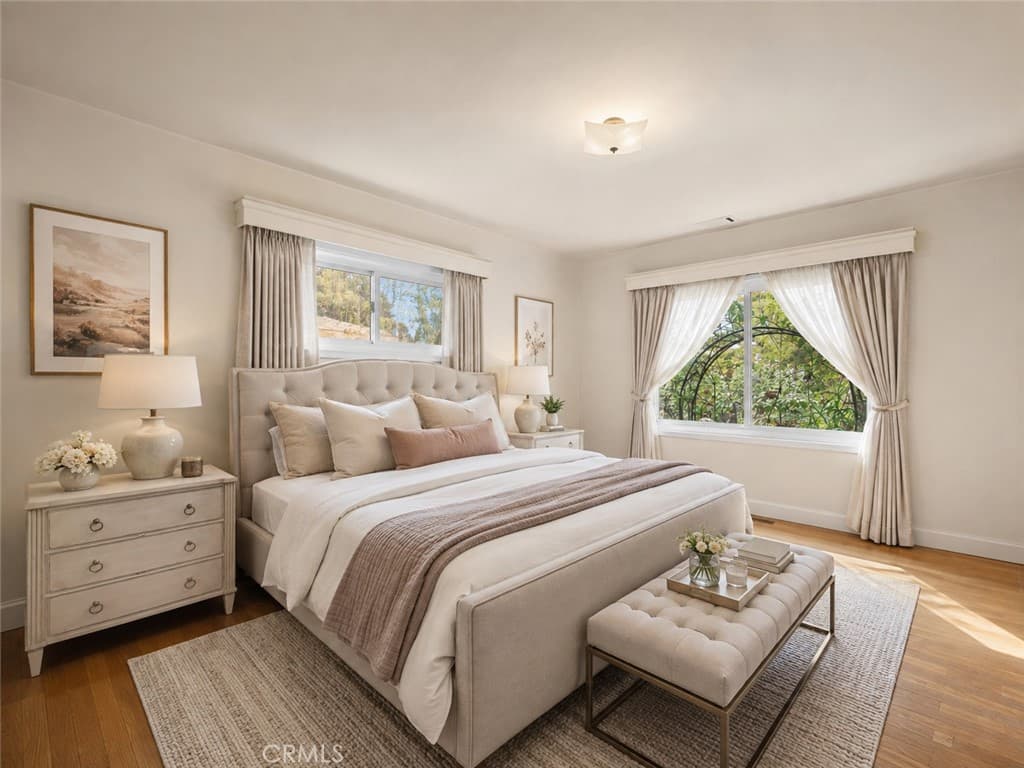 Home at 754 W 9th, Claremont — photo 11 of 12
