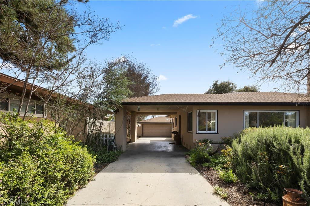 Home at 754 W 9th, Claremont — photo 4 of 12