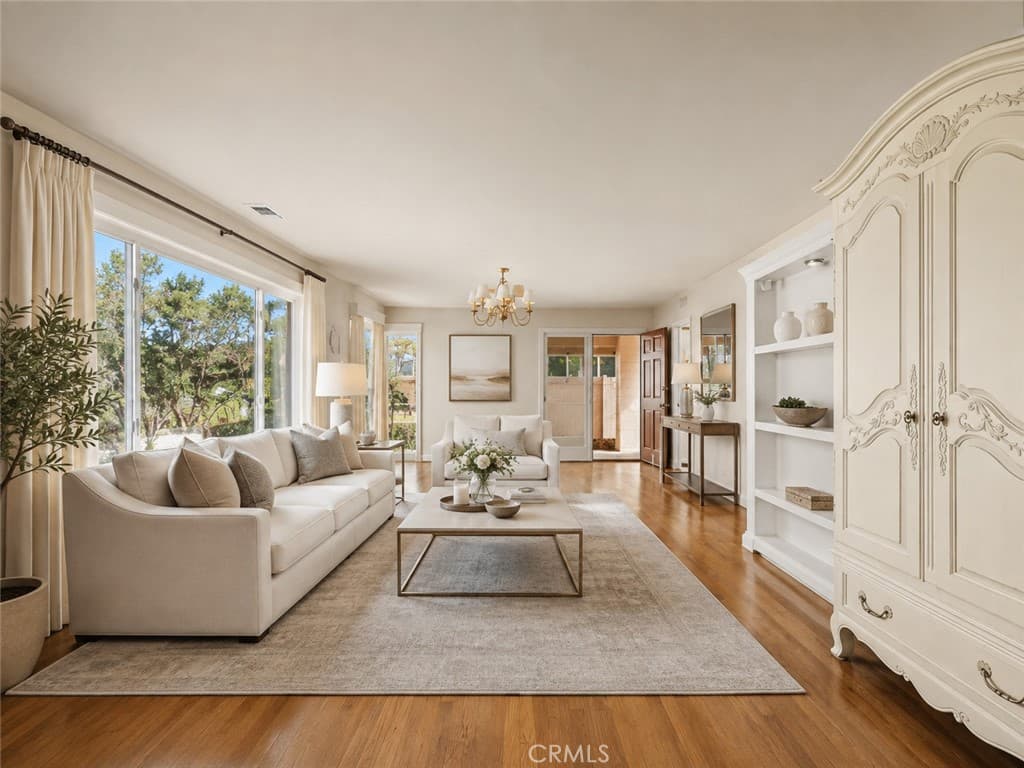 Home at 754 W 9th, Claremont — photo 5 of 12