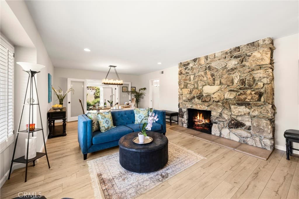 Home at 698 Wellesley, Claremont — photo 4 of 12