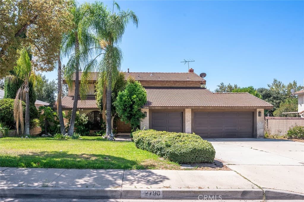 Home at 2796 Base Line, La Verne — photo 2 of 12