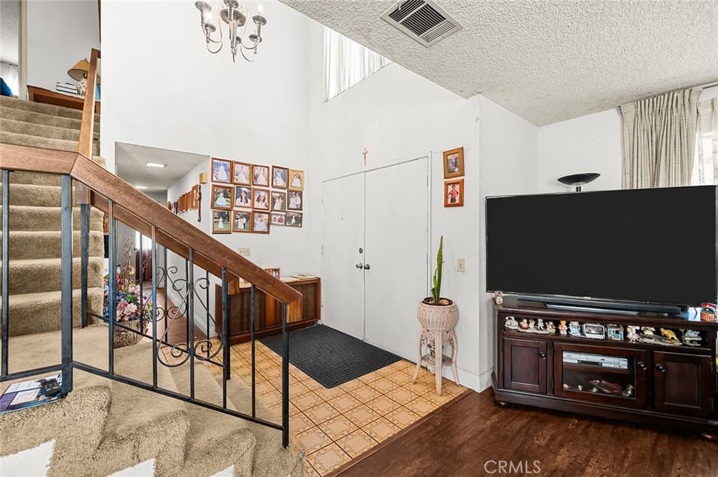 Home at 2796 Base Line, La Verne — photo 4 of 12