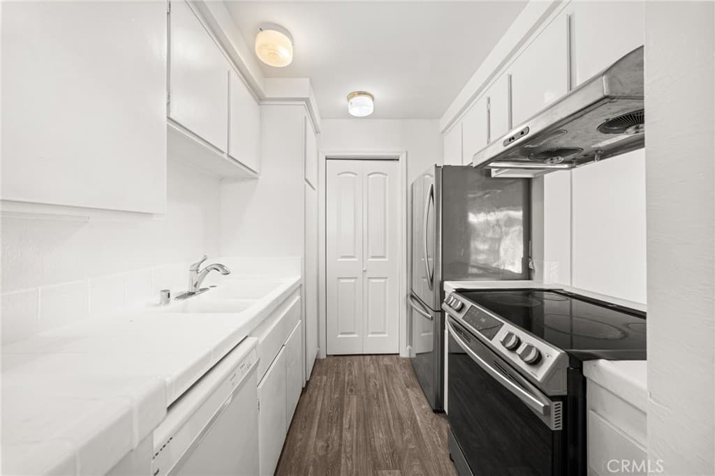 Condo at 5582 Temple City Blvd, Temple City — photo 7 of 12