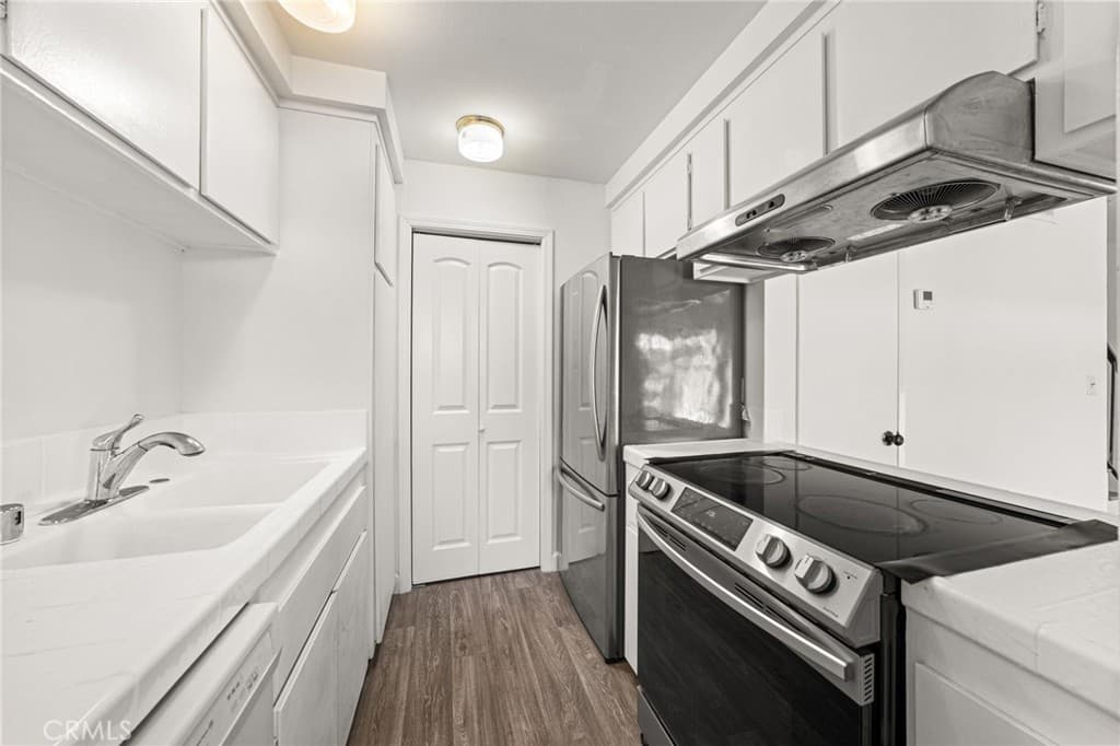Condo at 5582 Temple City Blvd, Temple City — photo 8 of 12