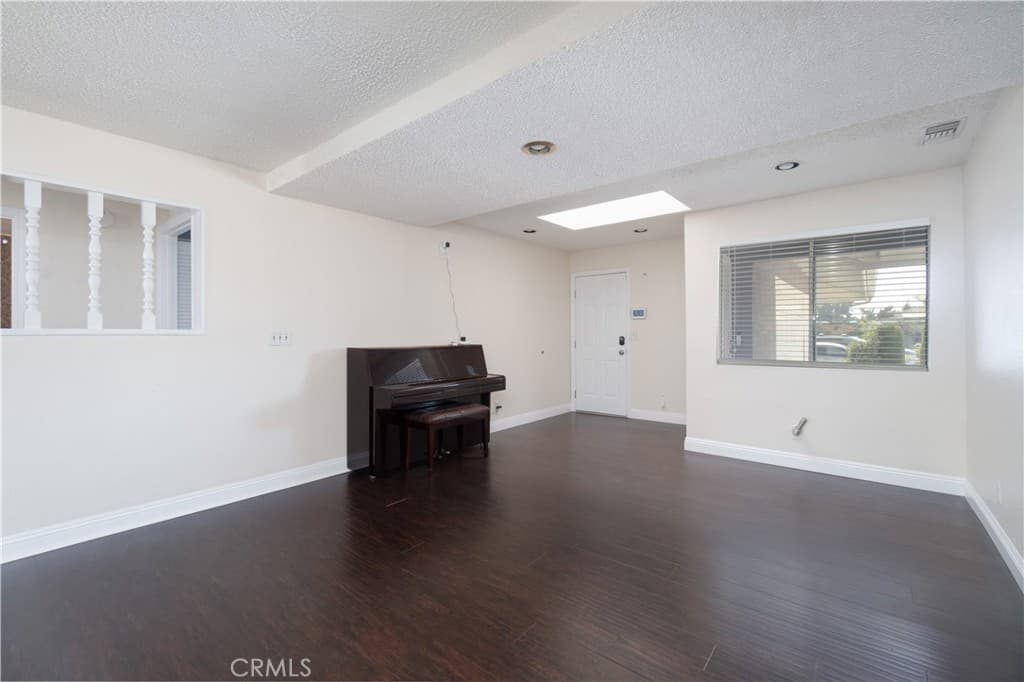 Home at 324 N Vincent Avenue, West Covina — photo 9 of 12
