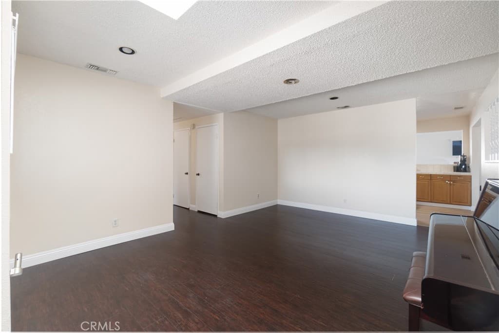 Home at 324 N Vincent Avenue, West Covina — photo 10 of 12
