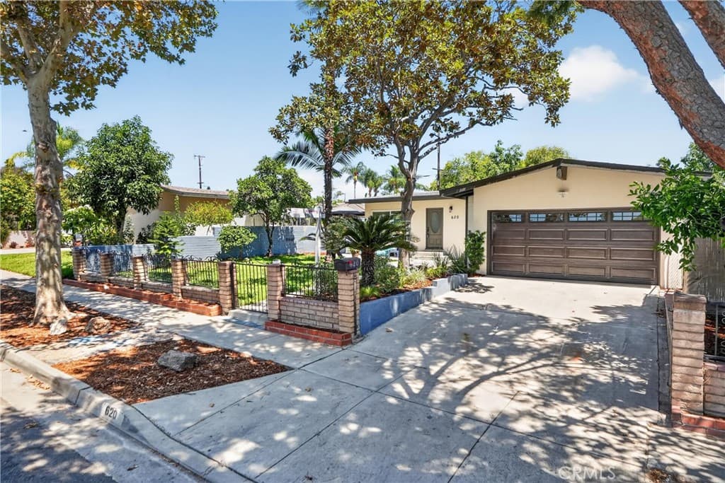 Home at 620 Wickford Avenue, La Puente — photo 1 of 12