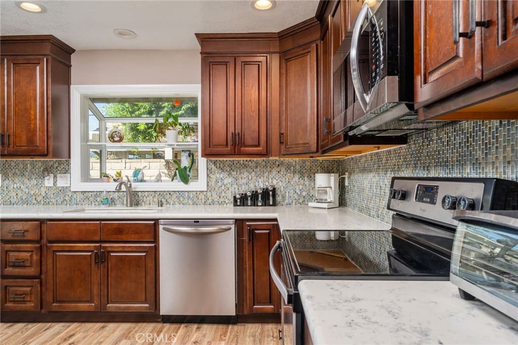 Condo at 179 Oak Forest Circle, Glendora — photo 11 of 12