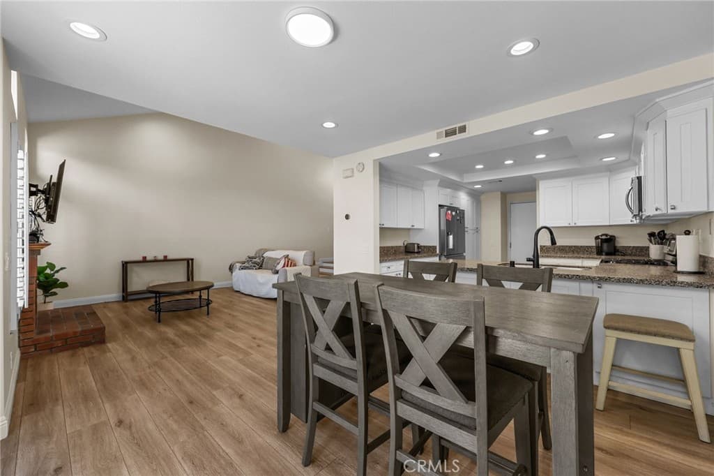 Condo at 2027 Driftstone, Glendora — photo 11 of 12