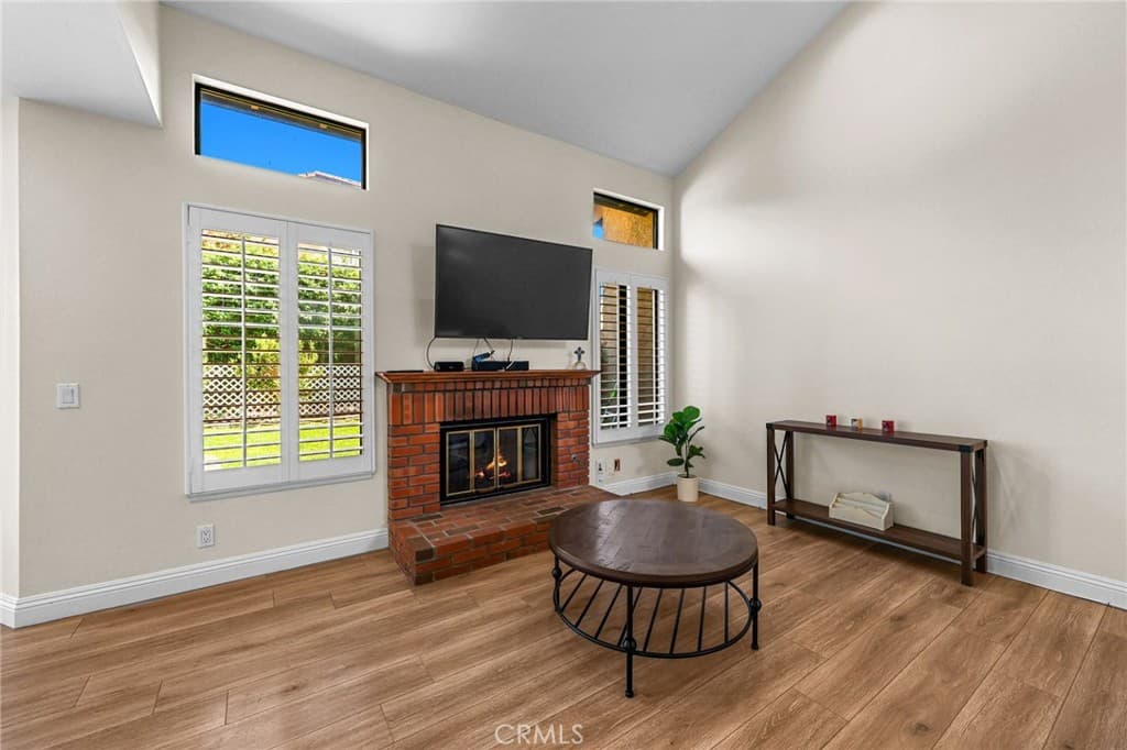 Condo at 2027 Driftstone, Glendora — photo 4 of 12
