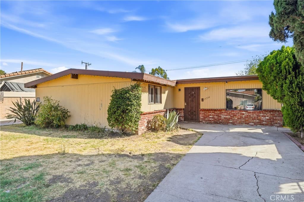 Home at 15714 Marwood Street, La Puente — photo 3 of 12