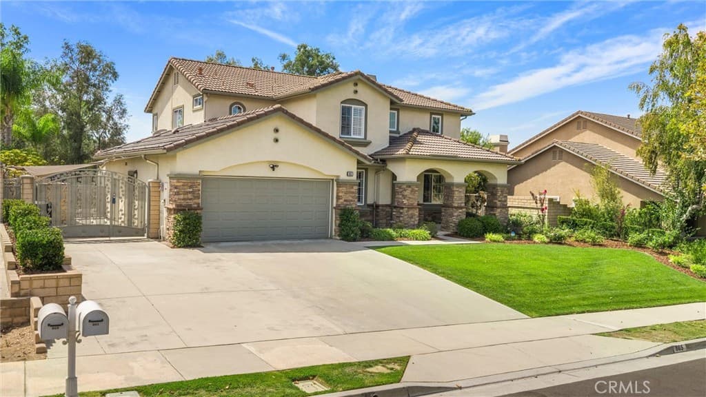 Home at 865 Canterbury, San Dimas — photo 2 of 12