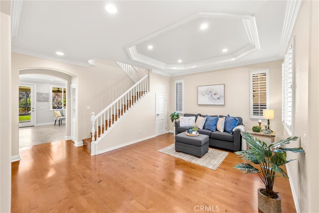 Home at 865 Canterbury, San Dimas — photo 5 of 12