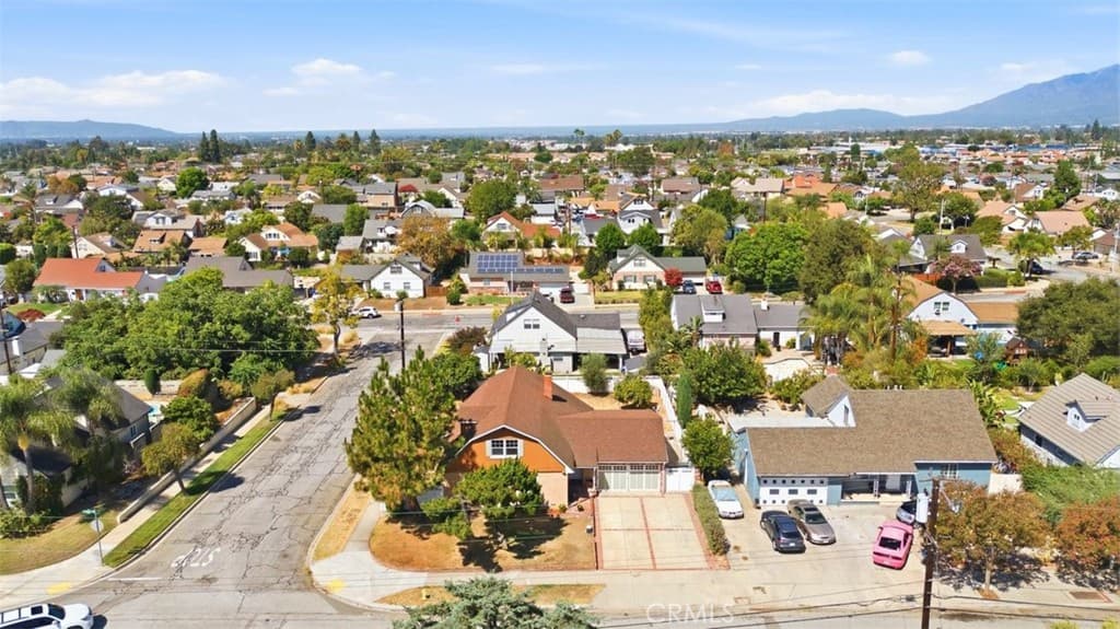 Home at 805 N Lyman Avenue, Covina — photo 6 of 12