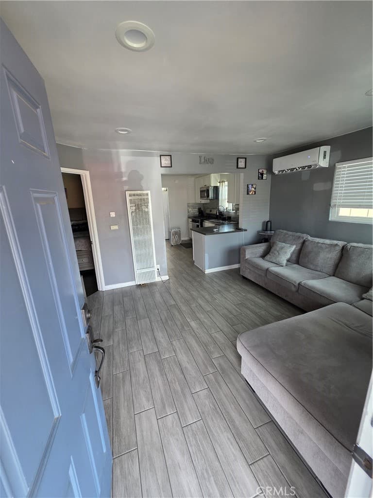 Home at 935 S Main, Pomona — photo 5 of 12