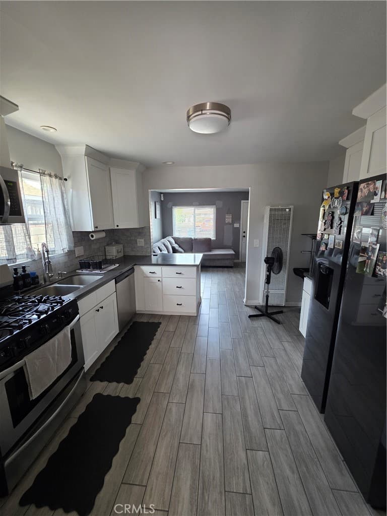 Home at 935 S Main, Pomona — photo 8 of 12