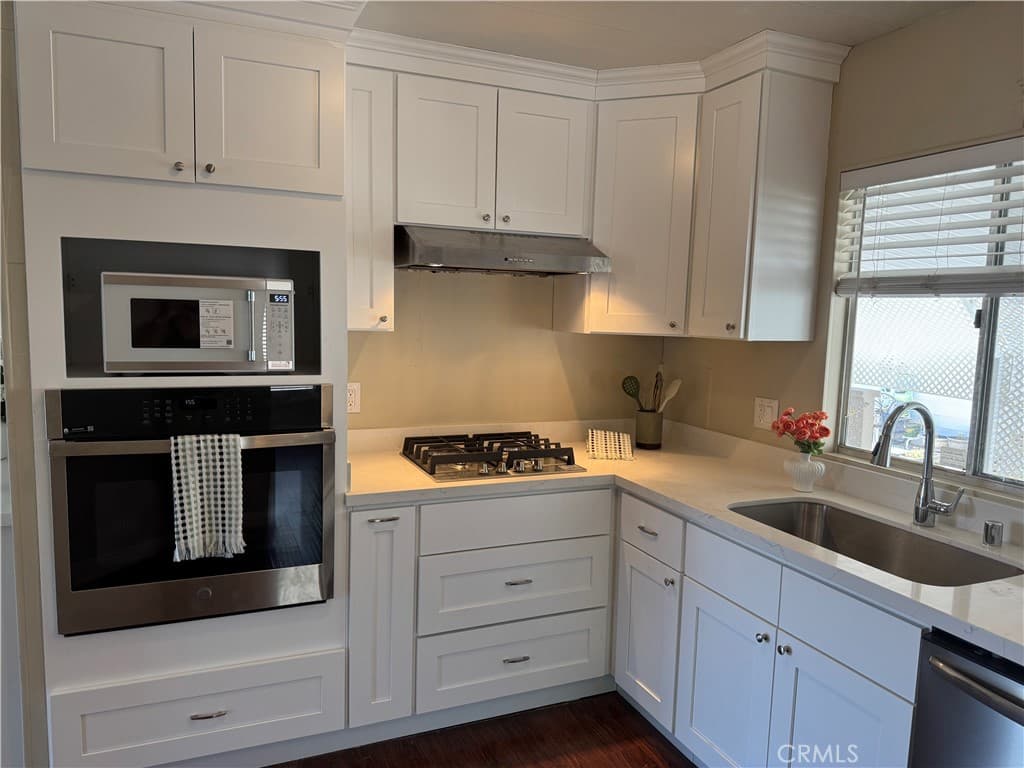 Home at 3800 BRADFORD Street, La Verne — photo 11 of 12