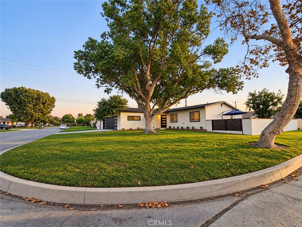 Home at 554 W Verness Street, Covina — photo 5 of 12