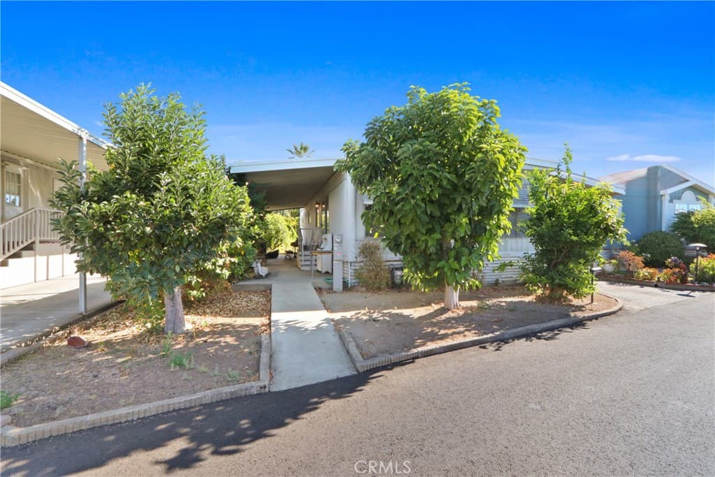 Home at 3530 Damien 158, La Verne — photo 4 of 12