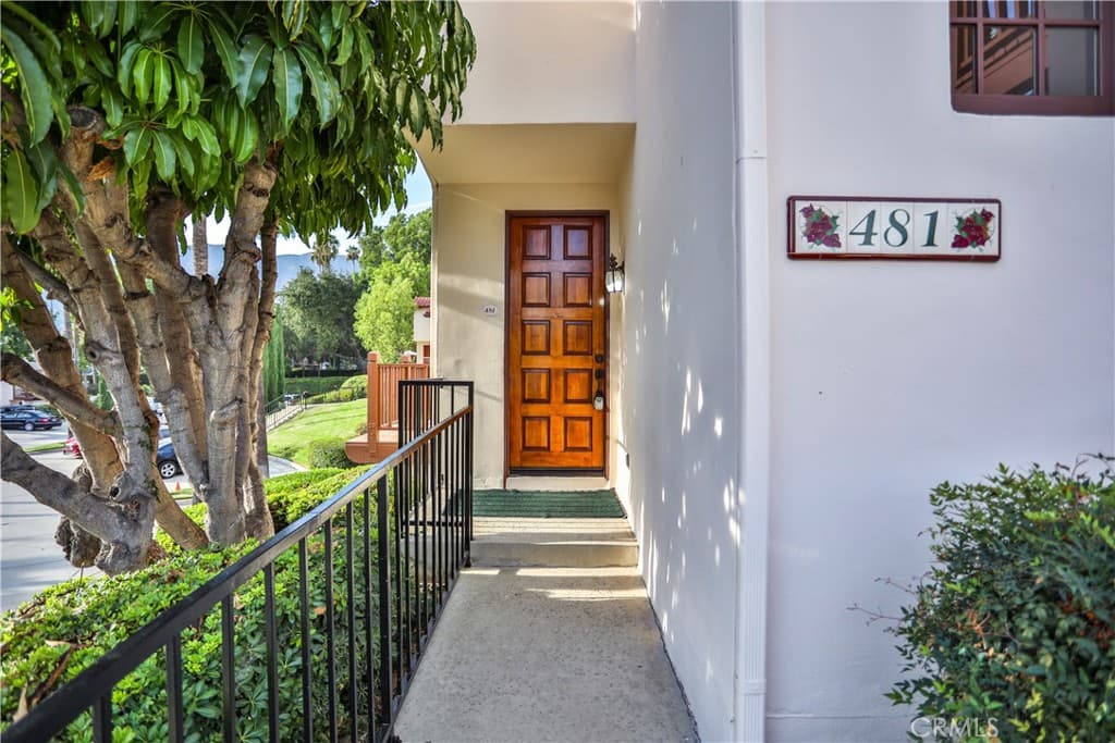 Townhouse at 481 E Bougainvillea Lane, Glendora — photo 3 of 12