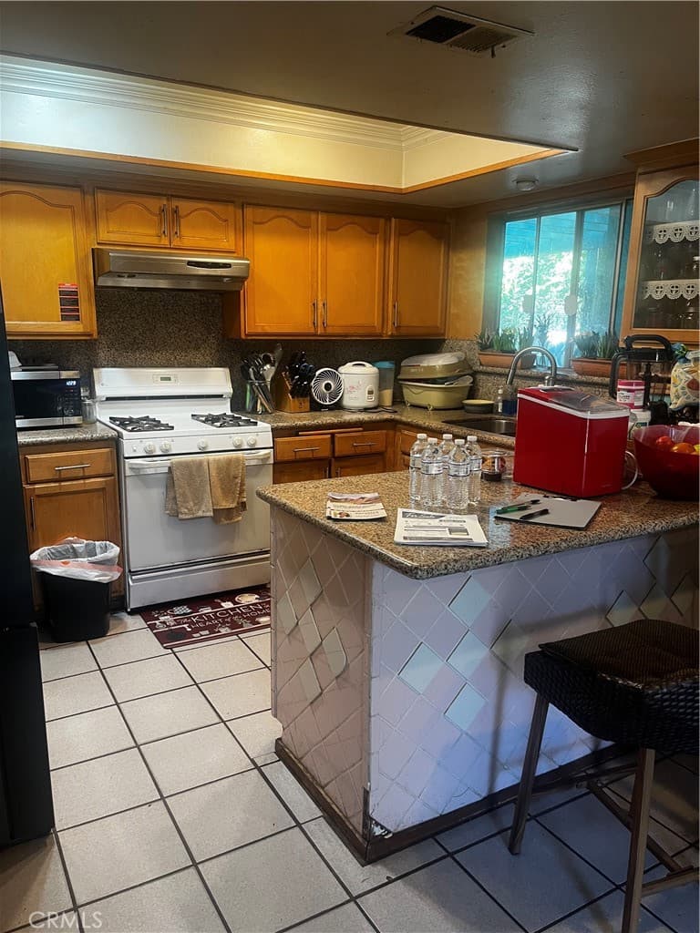 Home at 3655 Stichman, Baldwin Park — photo 11 of 12