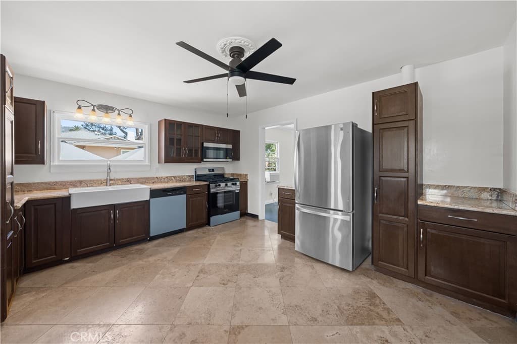 Home at 141 S Minnesota Avenue, Glendora — photo 12 of 12