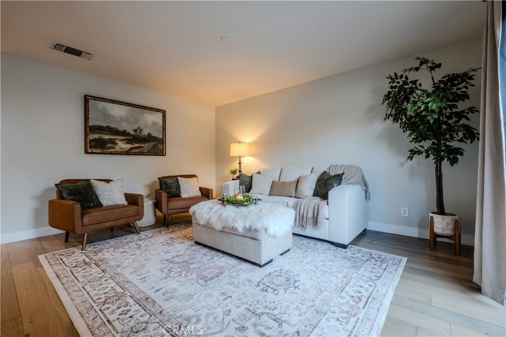 Condo at 615 Monterey Avenue I, Monrovia — photo 3 of 12