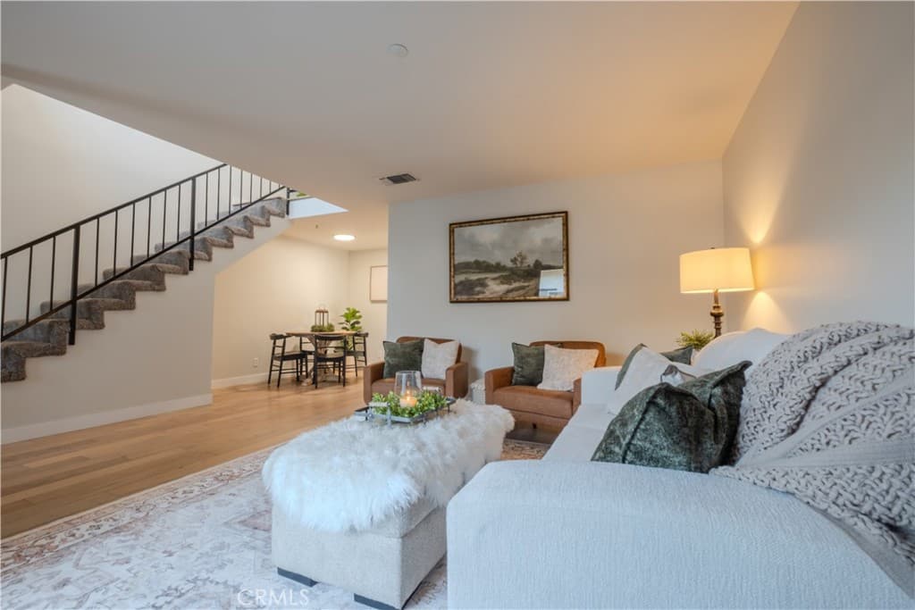 Condo at 615 Monterey Avenue I, Monrovia — photo 4 of 12
