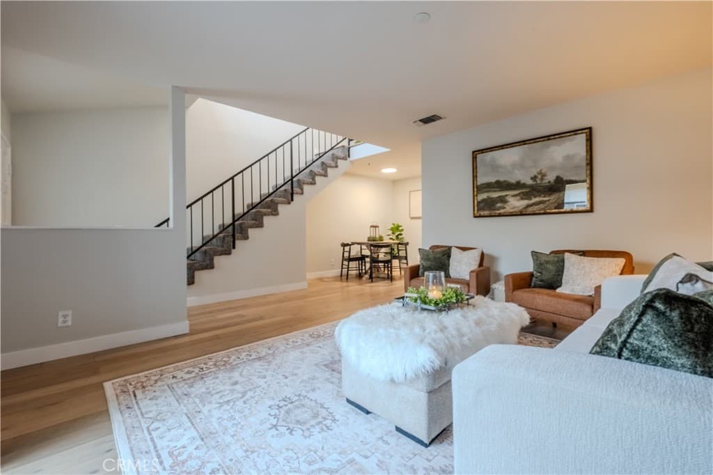 Condo at 615 Monterey Avenue I, Monrovia — photo 5 of 12