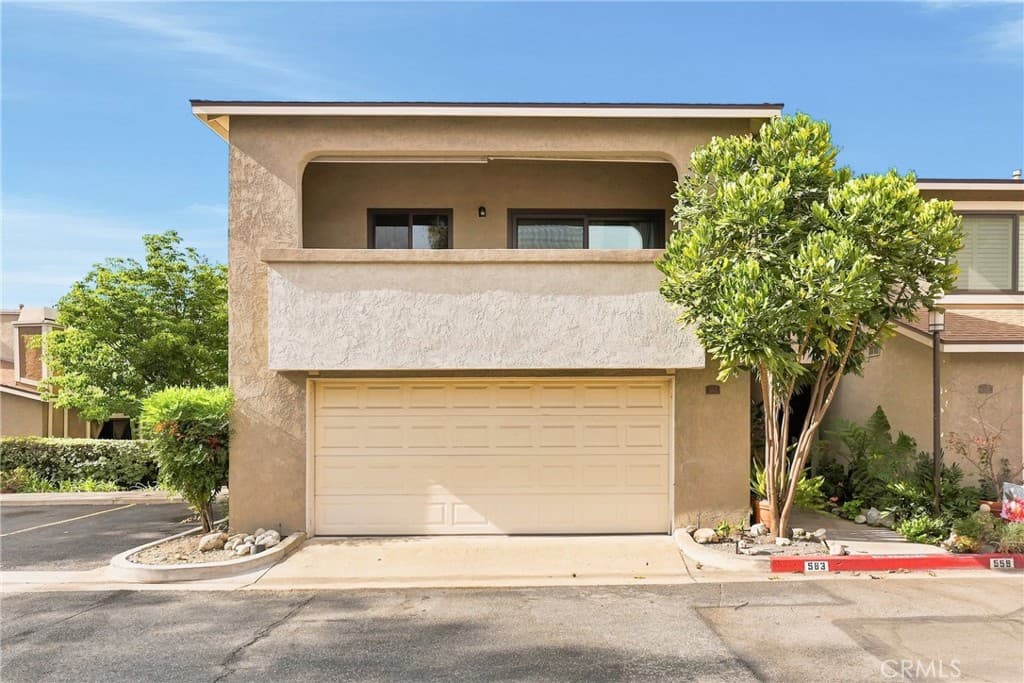 Townhouse at 563 Wayland Court, Claremont — photo 2 of 12