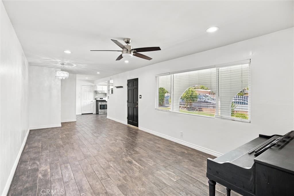 Home at 156 S Shipman, La Puente — photo 6 of 12