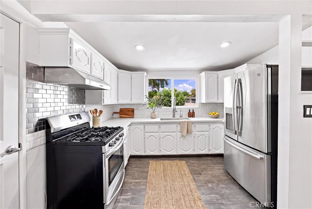 Home at 156 S Shipman, La Puente — photo 10 of 12